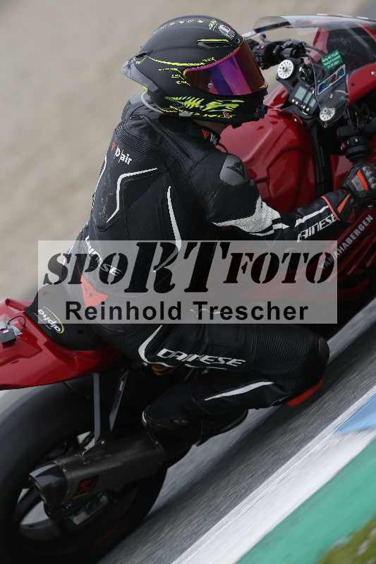 /02 28.-31.01.2025 Moto Center Thun Jerez/gruen-green/59